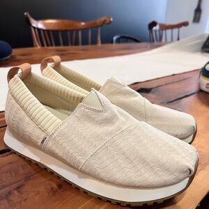 TOMS Women’s Slip-On Sneakers